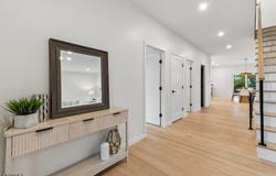 22 Reeve Cir, Millburn Twp., NJ 07041-1913