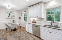 18355 SHARON Road, TRIANGLE, VA 22172