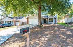 5 Smoking Oaks Drive, Maumelle, AR 72113