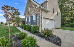 2711 Palmer Lane, Avon, OH 44011