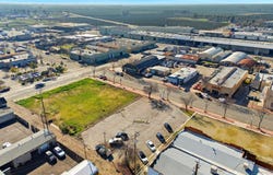 100 E Honolulu Street, Lindsay, CA 93247