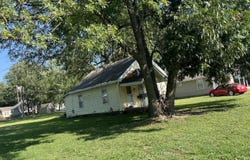 706 Walnut Street, Lamar, MO 64759