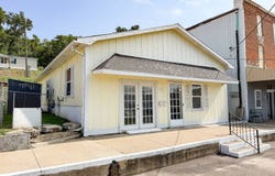 107 E Harrison Street, Brunswick, MO 65236