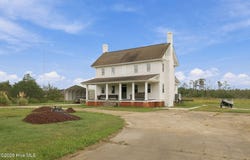 1435 Goshen Road, Engelhard, NC 27824