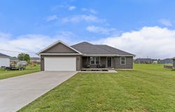 233 N Karen Circle, Seymour, MO 65746