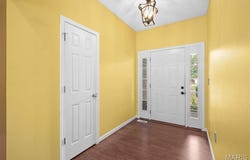 381 High Point Drive, Edwardsville, IL 62025