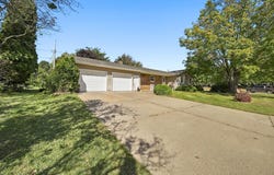 701 Leonard Drive, Eau Claire, WI 54703