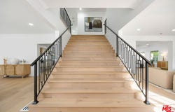 832 S Plymouth Blvd, Los Angeles, CA 90005