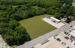 711 E 2nd Avenue, Indianola, IA 50125