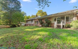 41 Raleigh Drive, Kilmarnock, VA 22482