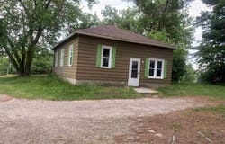 544 S M-18, Gladwin, MI 48624