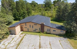 1801 Johnston Dr, Manitowoc, WI 54220