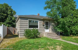 1317 E 33rd Ave, Spokane, WA 99203