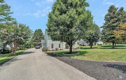 42 Peaks View DR, Moneta, VA 24121