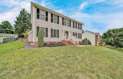 128 Diamond Rd, Salem, VA 24153
