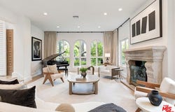 812 N Bedford Dr, Beverly Hills, CA 90210