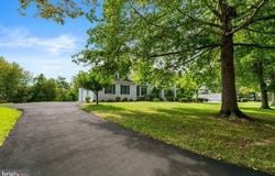 1840 MEREDITH LN, BLUE BELL, PA 19422