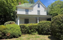 1410 10TH ST, Victoria, VA 23974