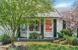 60 NE 23RD St, Gresham, OR 97030