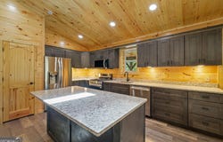 108 Olds Mountain Peak, Rabun Gap, GA 30568