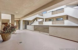 7509 Draper, La Jolla, CA 92037