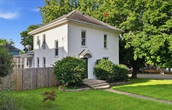 200 E North Street, Walnut, IL 61376