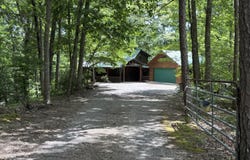 680 Old Furnace Rd, Tellico Plains, TN 37385