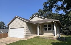 418 Forest Lane, St James, MO 65559