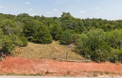 R Road, Edmond, OK 73034