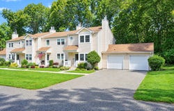2 Adams Commons, Yaphank, NY 11980