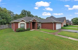 3507 Longmorn Ln, Longview, TX 75604