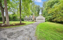 1180 SEGLOCK Road, LITITZ, PA 17543