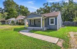 2015 S Ash Avenue, Independence, MO 64052