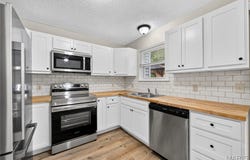 306 Della Drive, St Peters, MO 63376