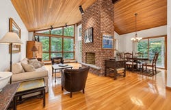 9 W Ridge Dr, Sharon, MA 02067