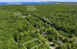 5328 Birch Trail, Honor, MI 49640
