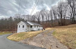 105 SMITH STREET, MABSCOTT, WV 25871