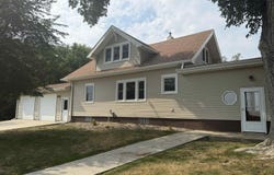 651 County Road 9, Oakland, NE 68045