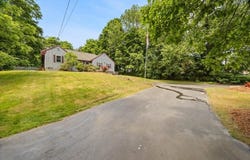 115 Springhill Ave, Bridgewater, MA 02324