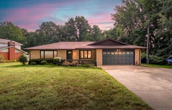 5095 W Donna Drive, Stevensville, MI 49127