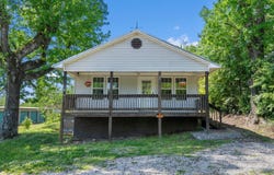 20 JORDAN St, Sumiton, AL 35148