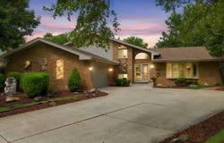 8040 Chippewa Trail, Tinley Park, IL 60477