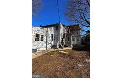 26 S STATE Street, DOVER, DE 19901