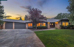 1016 Pine Hollow Ct, Clayton, CA 94517