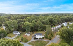 238 Beech St, Tewksbury, MA 01876