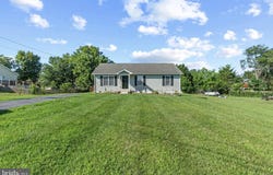 112 LARRY Way, BUNKER HILL, WV 25413