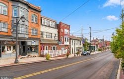 41- 43 E PHILADELPHIA Avenue, BOYERTOWN, PA 19512