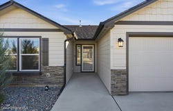 16151 N Hadley Loop, Rathdrum, ID 83858