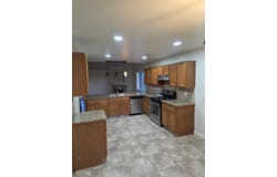 4011 E Oak Avenue, Visalia, CA 93292