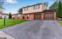 4913 JANELLE Drive, HARRISBURG, PA 17112